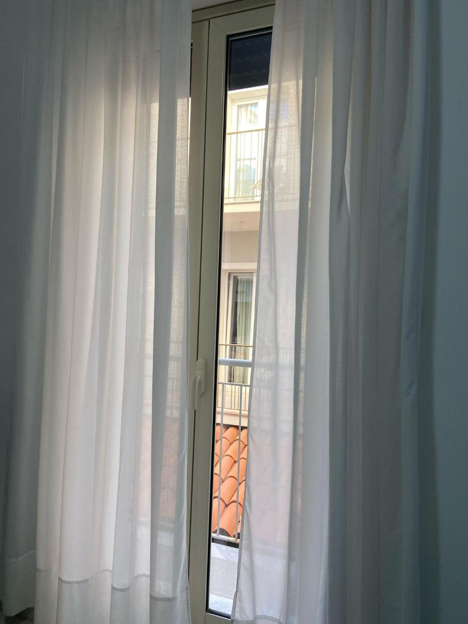 Maniel Beach Hotel Летояни Екстериор снимка