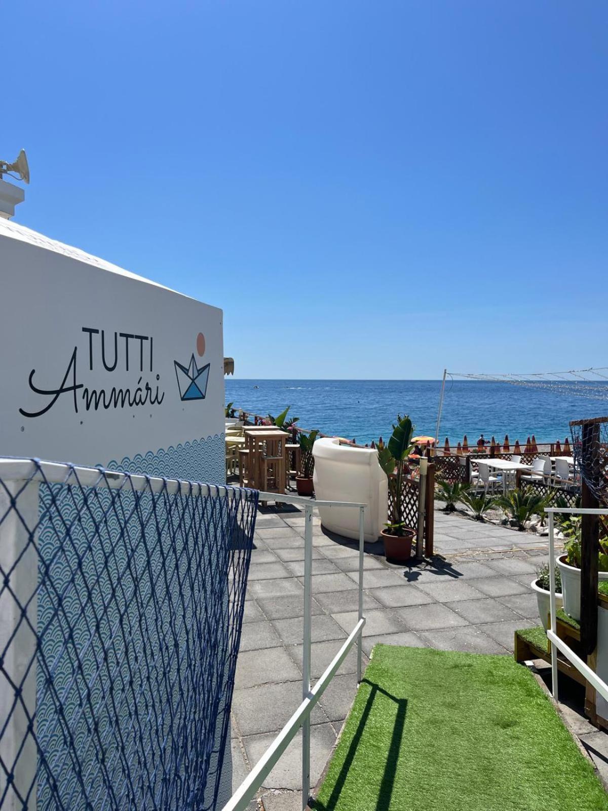 Maniel Beach Hotel Летояни Екстериор снимка